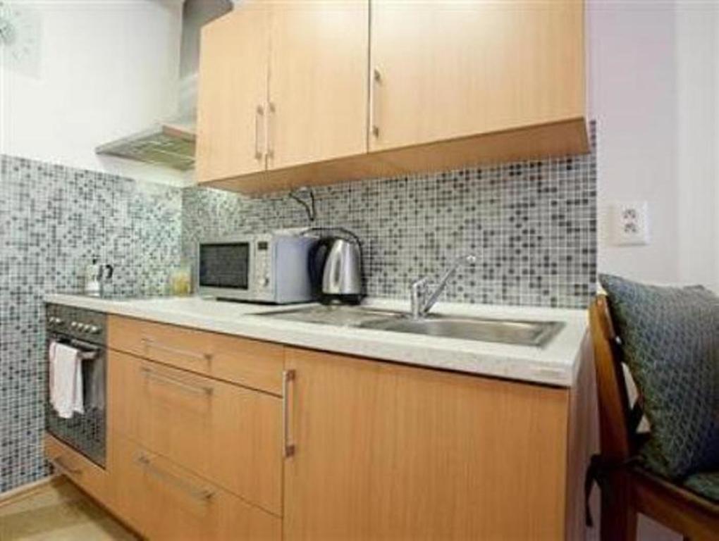 Apartment Smichov Prag Zimmer foto